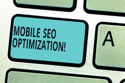 概念手工寫作, 顯示 seo 營銷分析。商務(wù)照片文本改善給定的網(wǎng)站排名在搜索引擎鍵盤鍵意圖創(chuàng)造計(jì)算機(jī)消息的想法